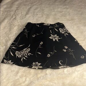 Vintage Y2K Black and White Floral Skirt
